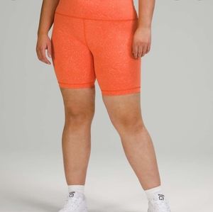 Wunder train 8 inch shorts - coral crunch size 8